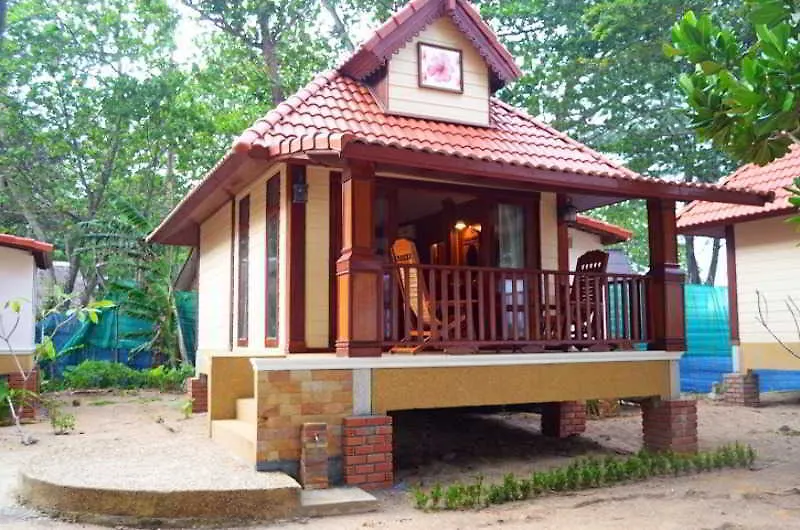 Sayang Beach Resort Ko Lanta 3*,